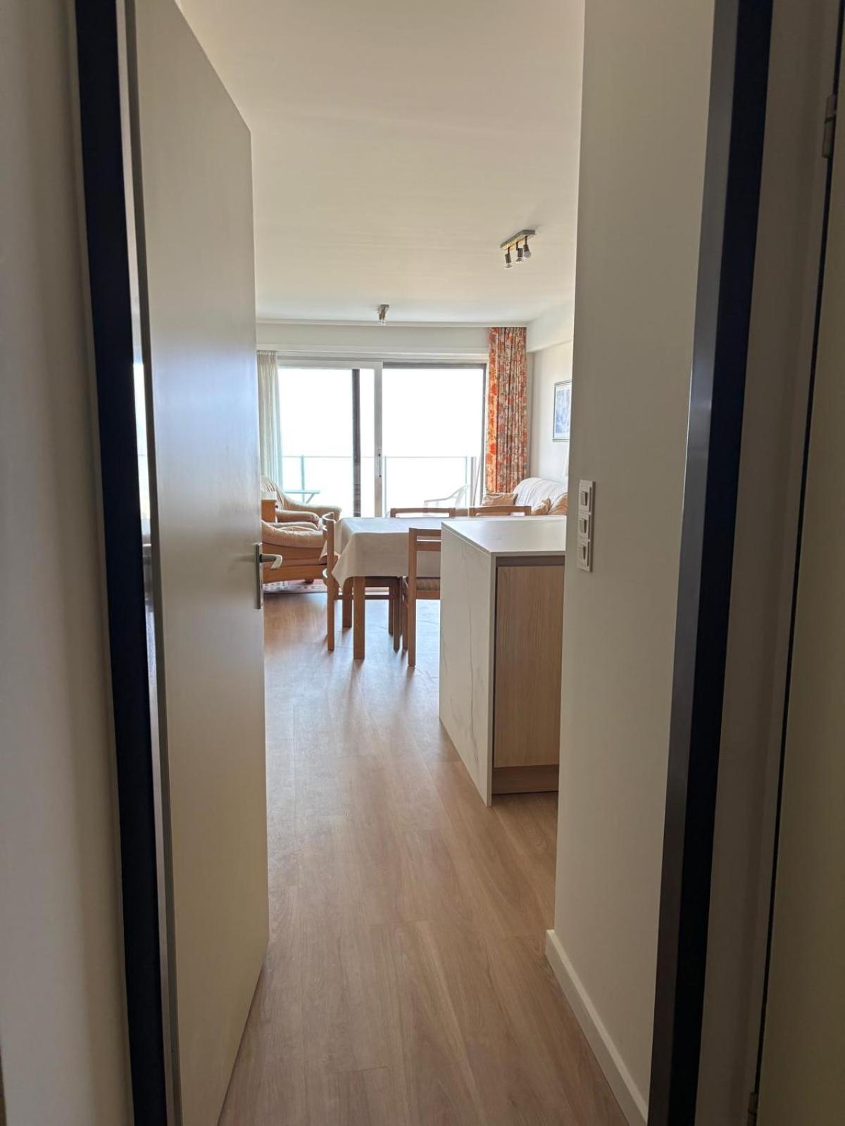 Seagull, Ruim En Volledig Vernieuwd Appartement Met Zeezicht In Westende ミデルケルケ エクステリア 写真